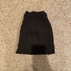 Black Brandy Melville Rosa’s